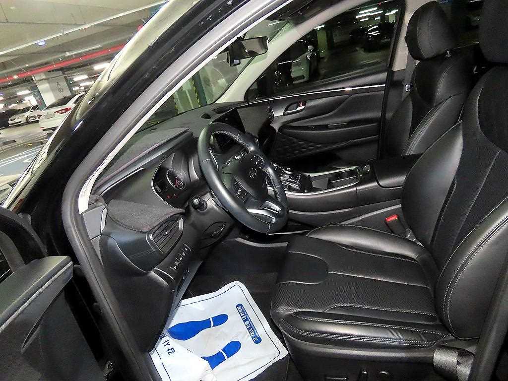 HYUNDAI Santa Fe - Vista 6