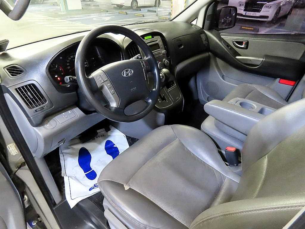 HYUNDAI Starex - Vista 9