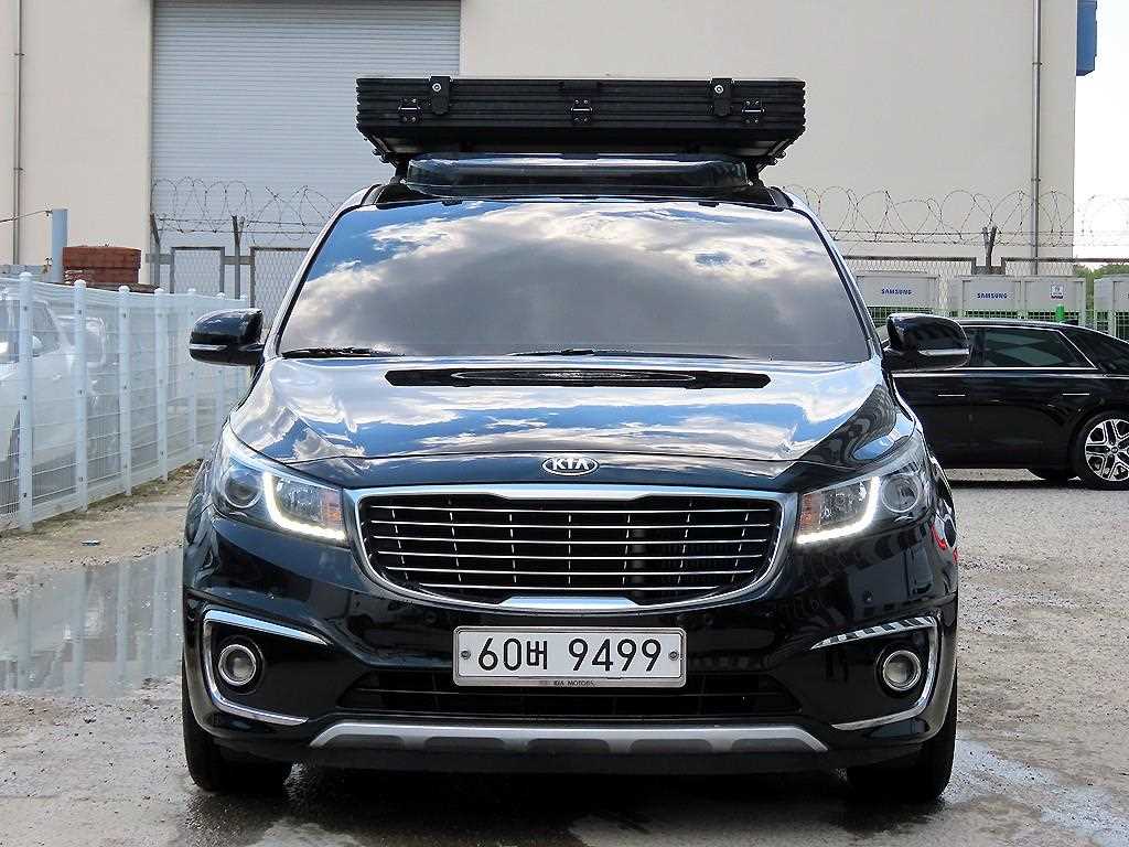 KIA Carnival 2018 Negro - Importación desde Corea - HF Imports Iquique - Foto 1