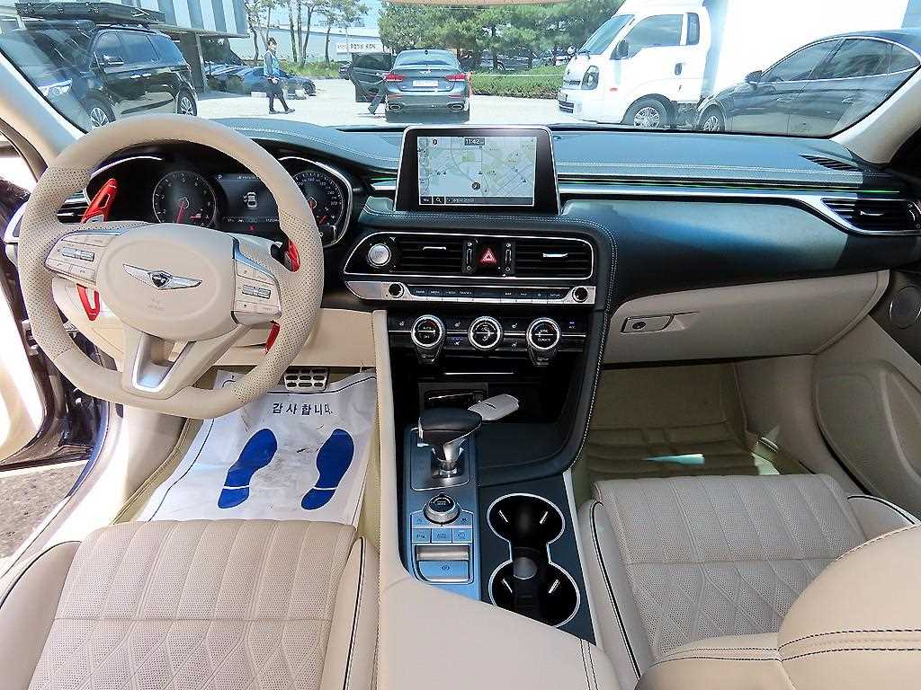 Genesis G70 - Vista 7