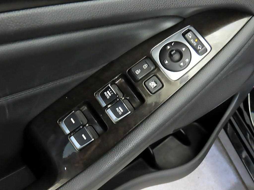 KIA K7 2014 Negro - Importación desde Corea - HF Imports Iquique - Foto 18
