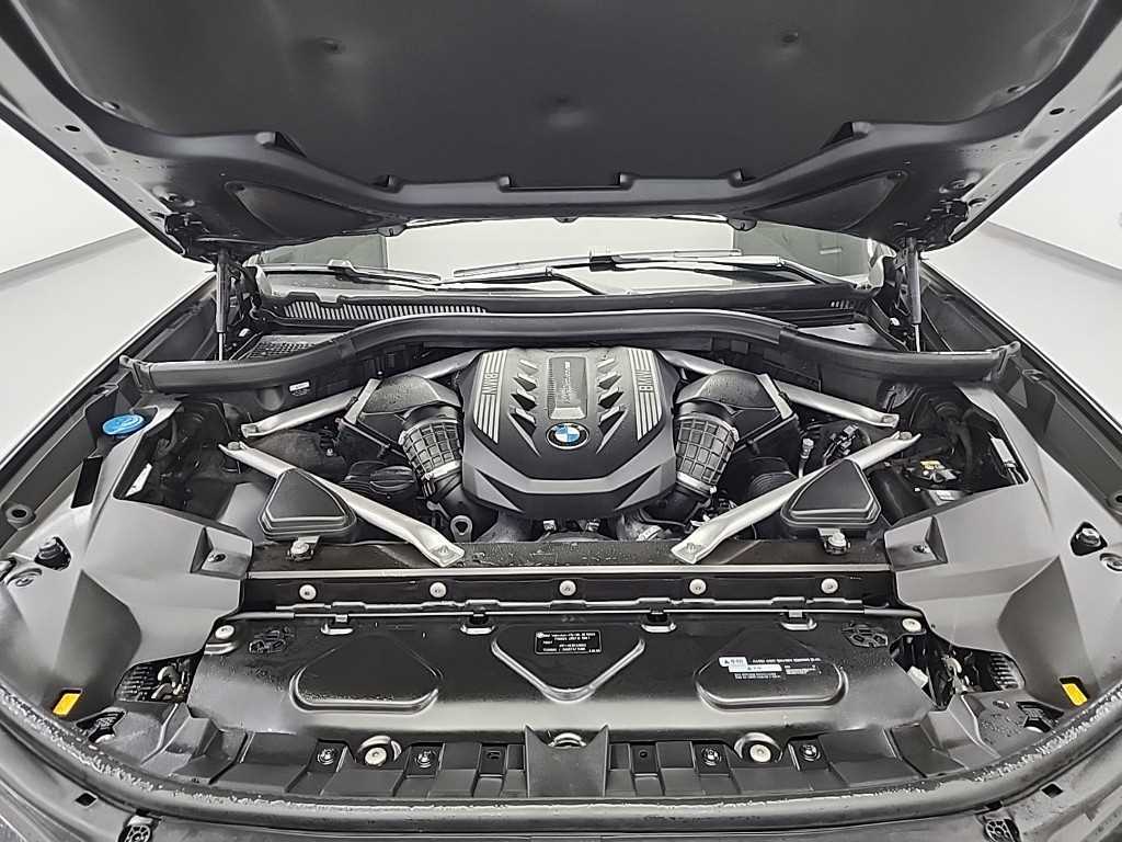 BMW X7 - Vista 5
