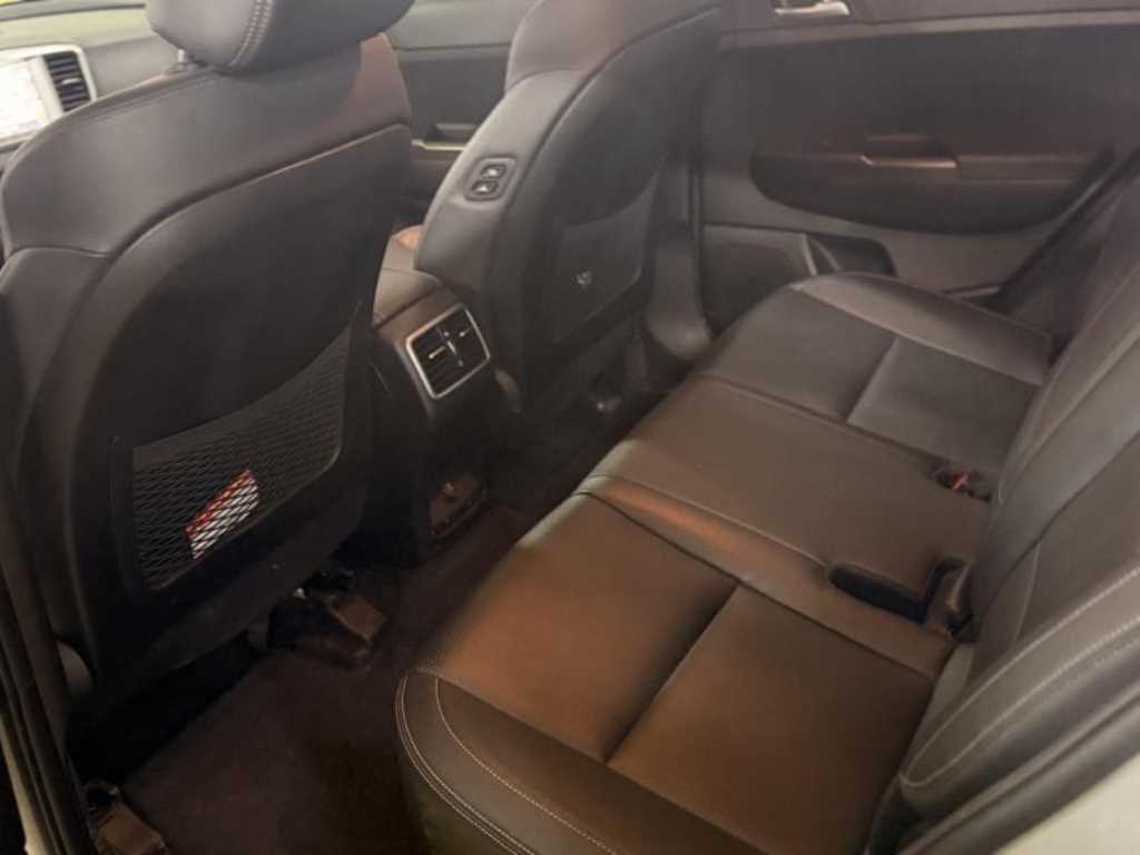 KIA Sportage - Vista 10