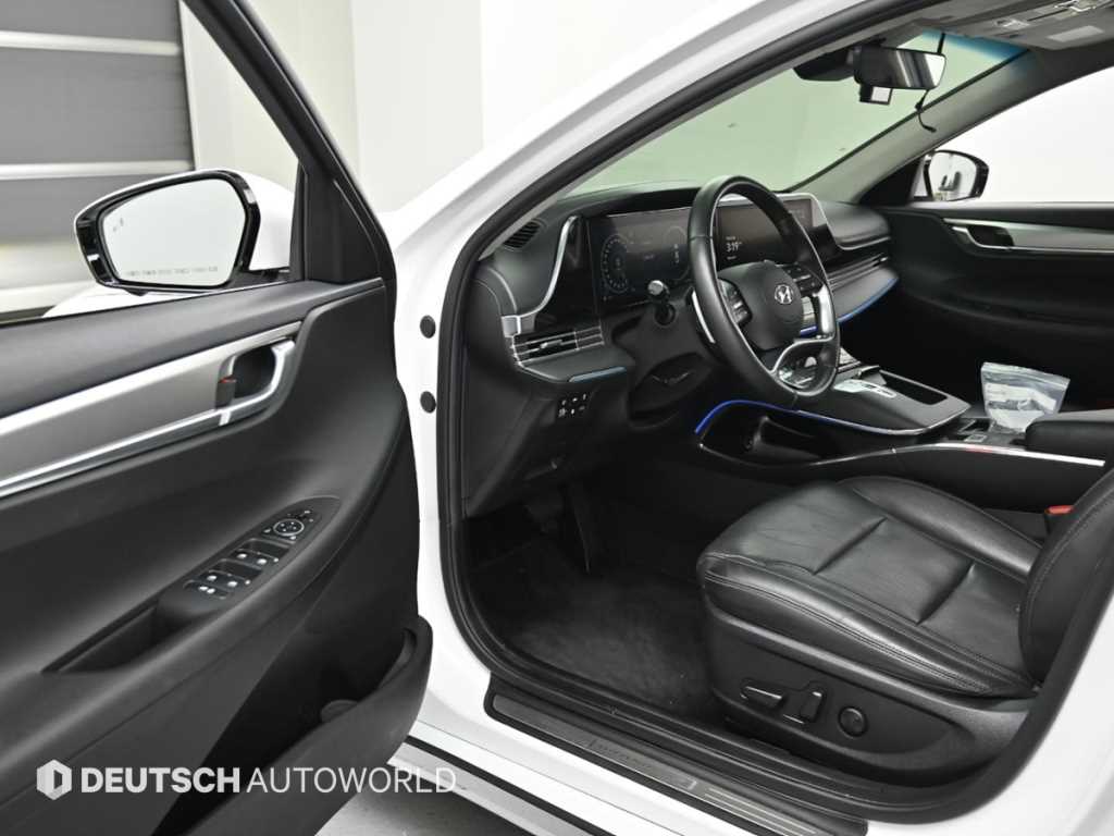 HYUNDAI Grandeur - Vista 11