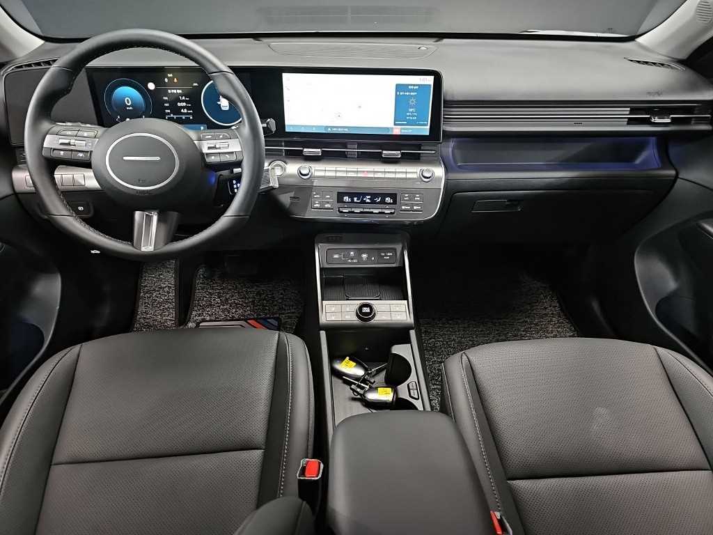 HYUNDAI Kona - Vista 7