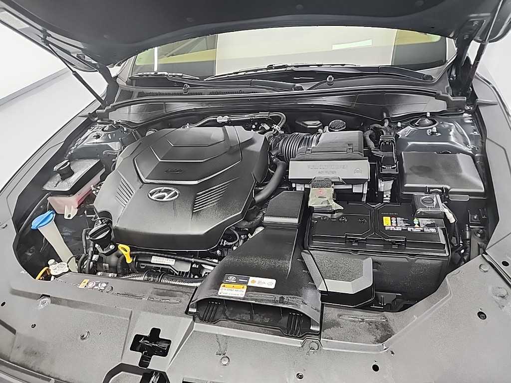 HYUNDAI Grandeur - Vista 5