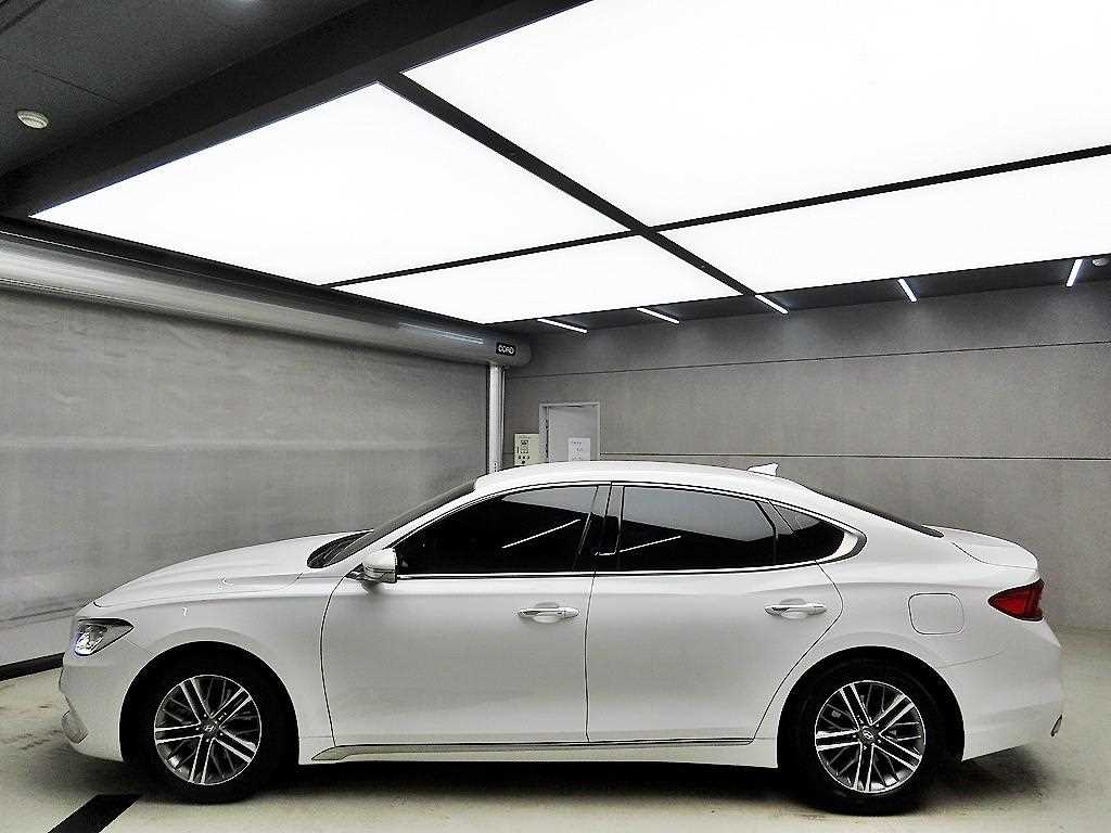 HYUNDAI Grandeur - Vista 4