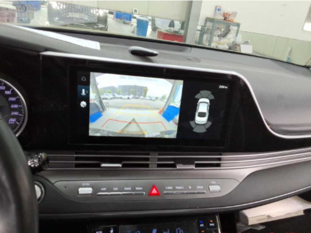 HYUNDAI Grandeur - Vista 7