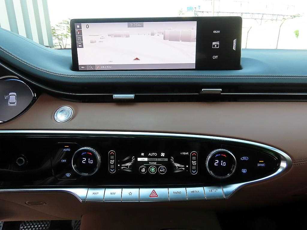 Genesis GV70 - Vista 12