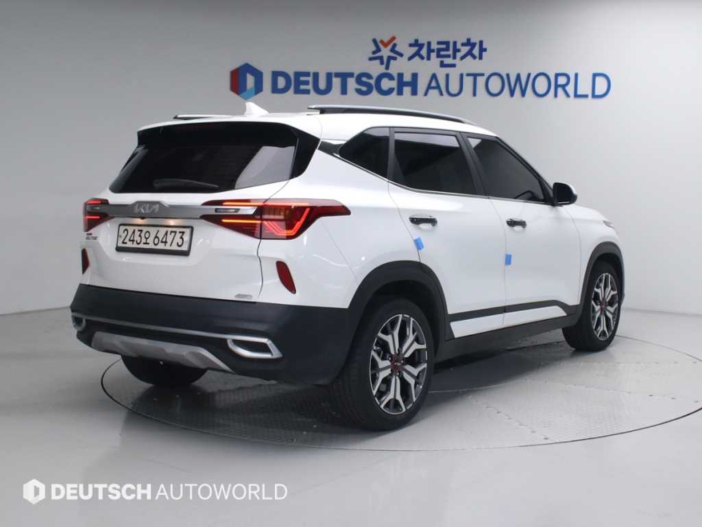 KIA Seltos - Vista 2