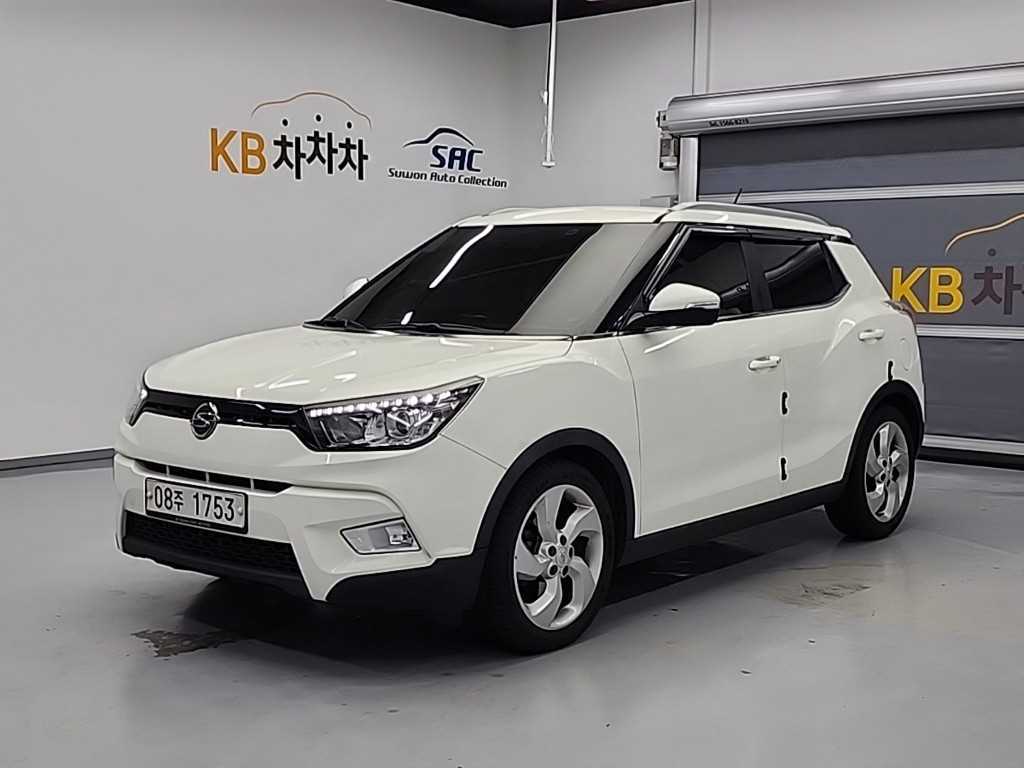 Ssangyong Tivoli 2015 the color of pearl - Importación desde Corea - HF Imports Iquique - Foto 1