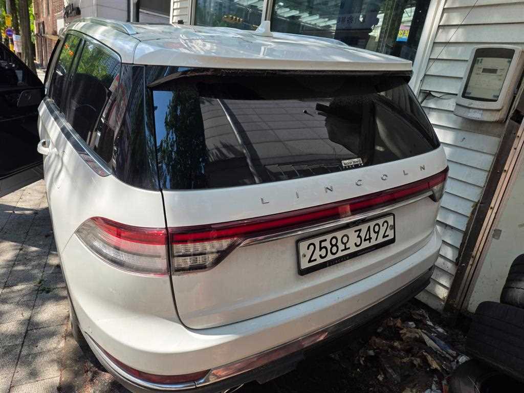 Lincoln Aviator - Vista 2