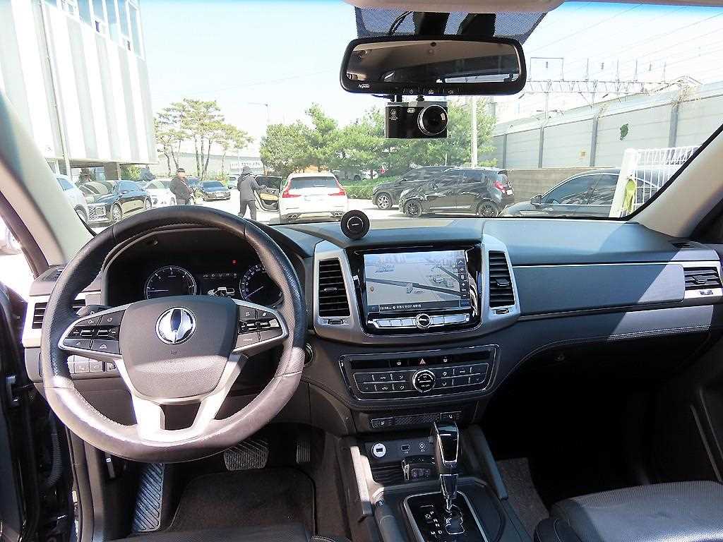 Ssangyong Rexton - Vista 7