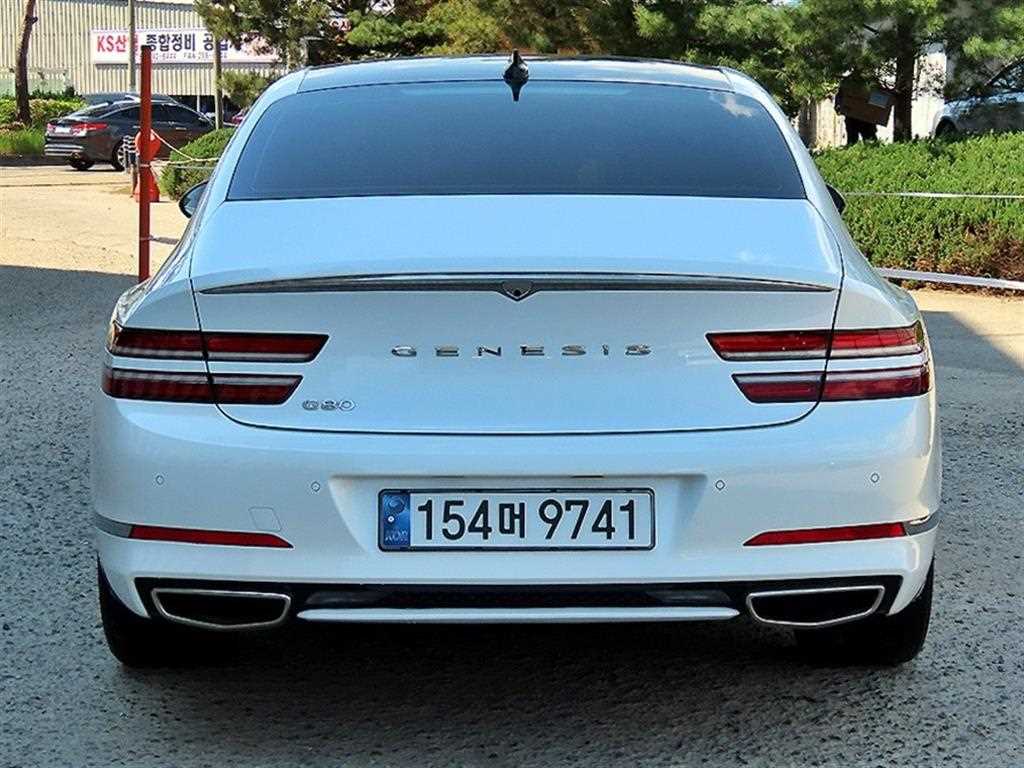 Genesis G80 - Vista 4