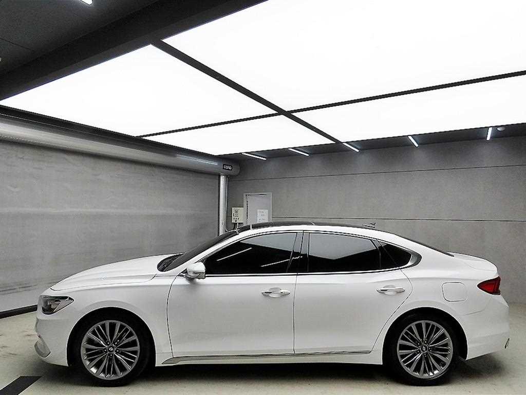 HYUNDAI Grandeur - Vista 4