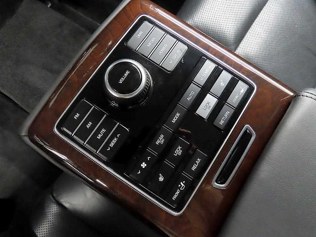 HYUNDAI Equus 2015 Negro - Importación desde Corea - HF Imports Iquique - Foto 15