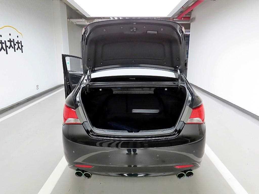 HYUNDAI Sonata - Vista 5