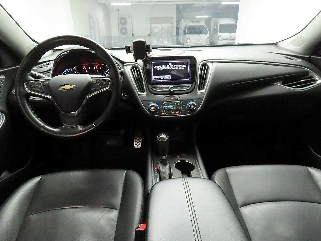 Chevrolet Malibu - Vista 8