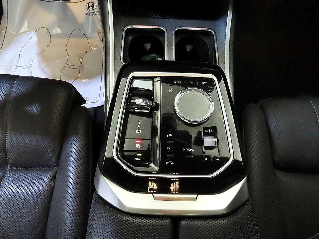 BMW i7 - Vista 12