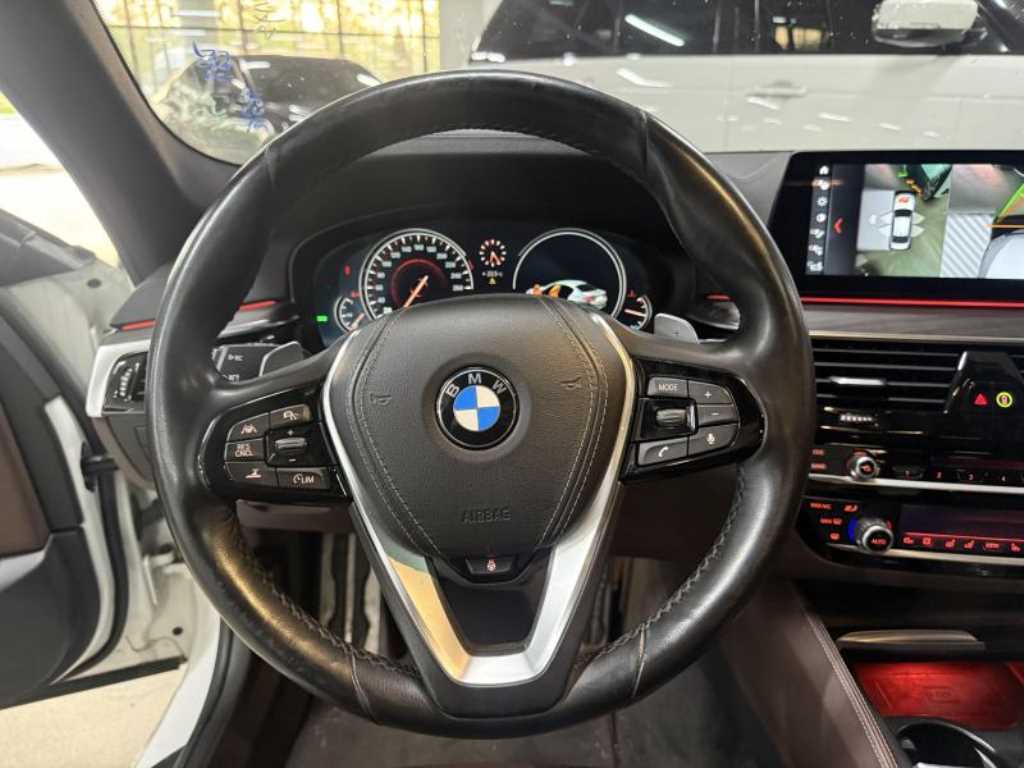 BMW 5 Series - Vista 8
