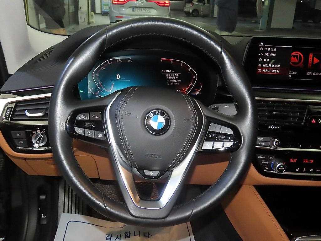 BMW 5 Series - Vista 8