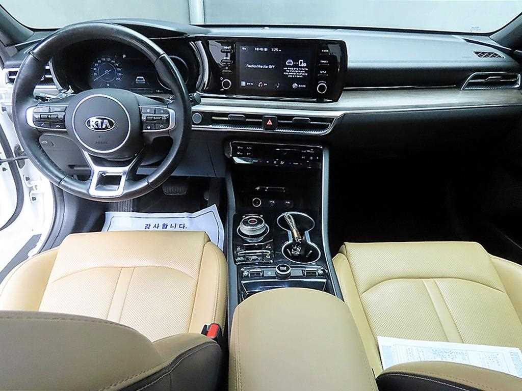 KIA K5 - Vista 7