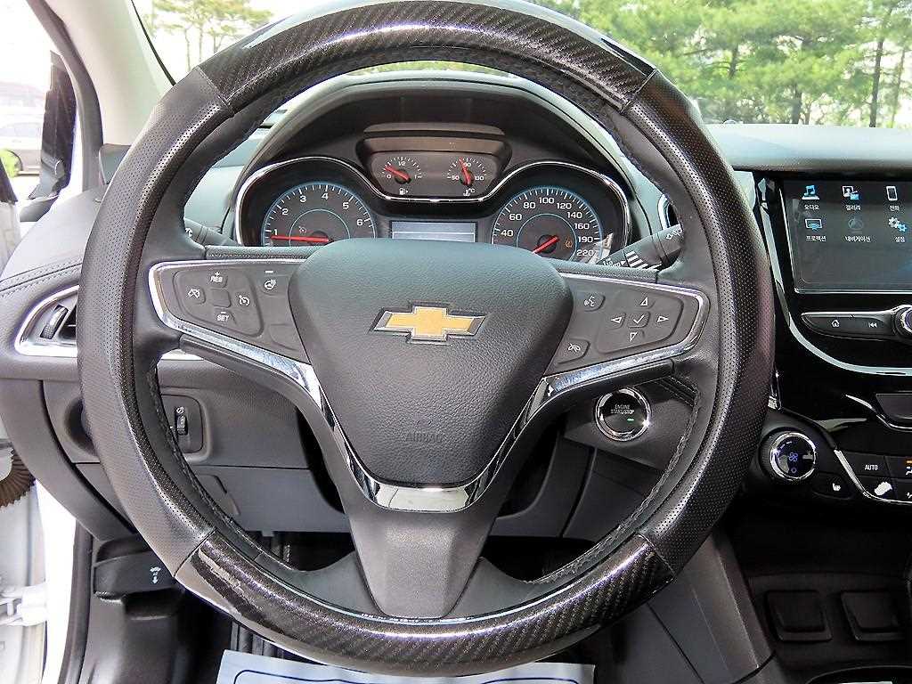 Chevrolet Cruise - Vista 8