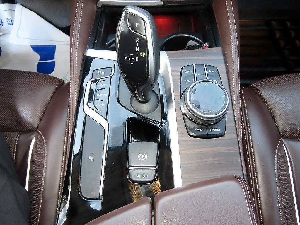 BMW 5 Series - Vista 11