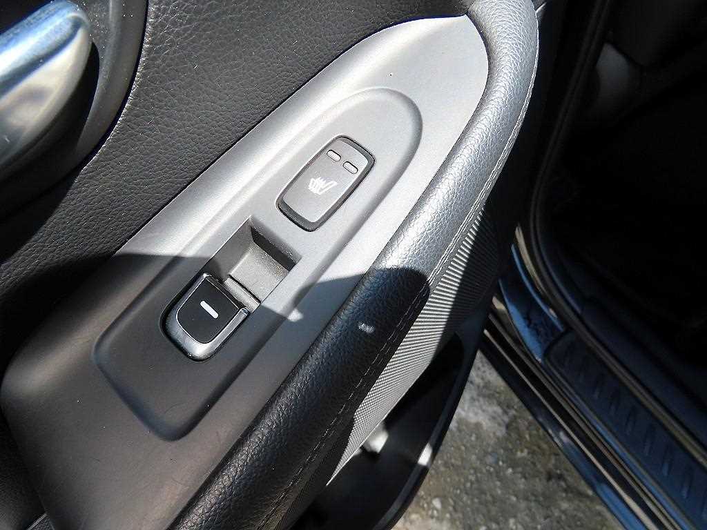 KIA Carens 2014 Negro - Importación desde Corea - HF Imports Iquique - Foto 16