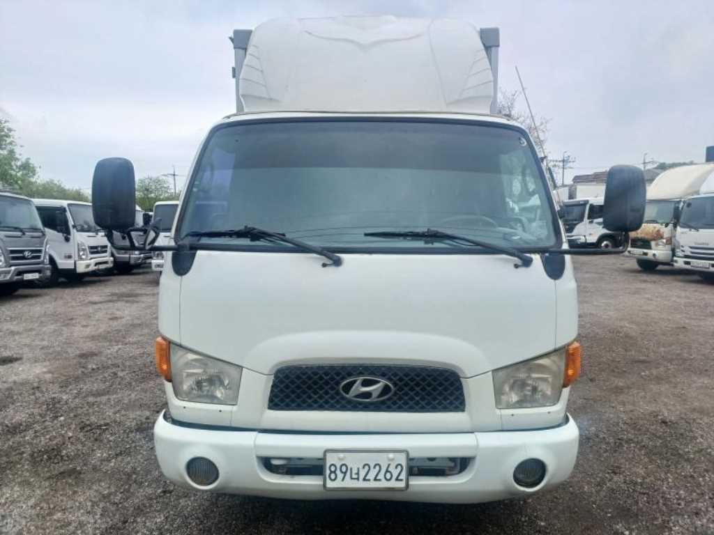 medium and large cargo truck - Vista 2