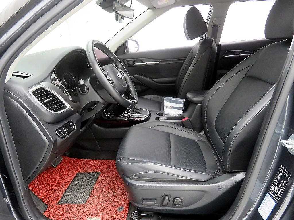 KIA Seltos - Vista 7