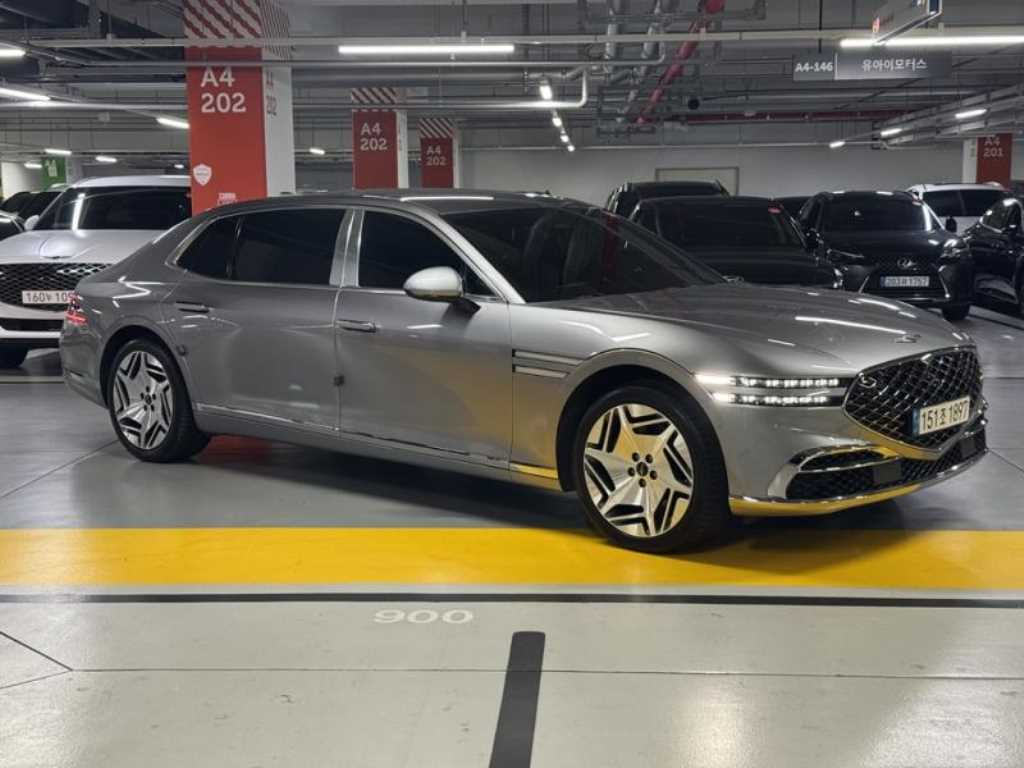 Genesis G90 - Vista 3