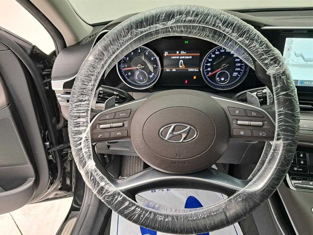 HYUNDAI Grandeur - Vista 7