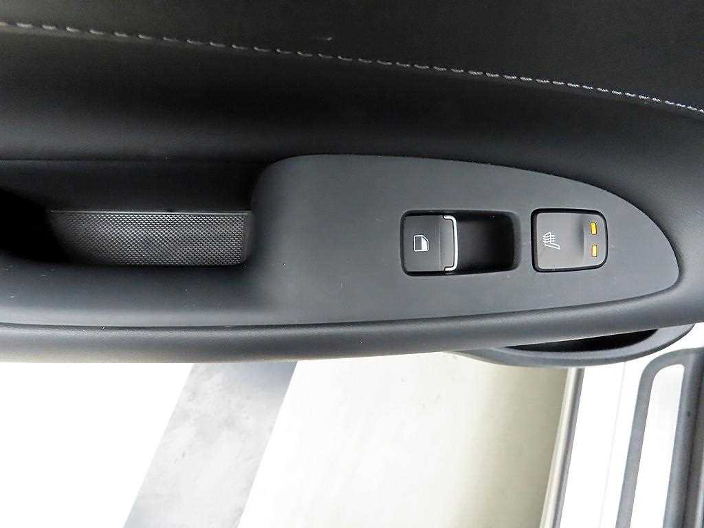 HYUNDAI Grandeur - Vista 12