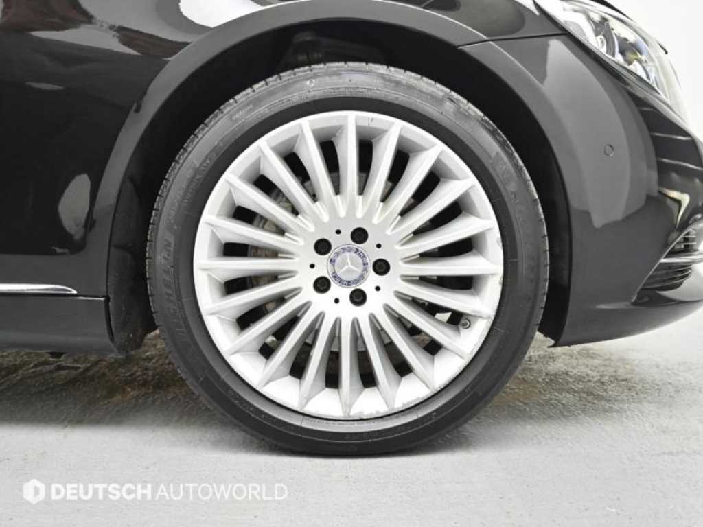 Mercedes Benz S Class - Vista 5