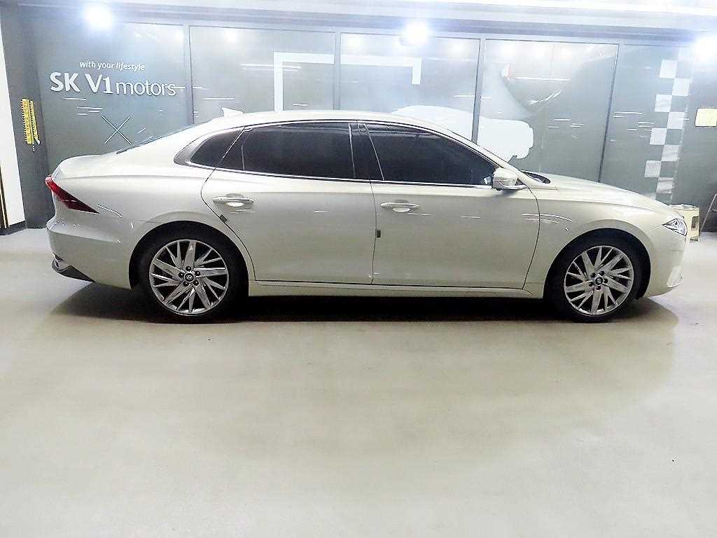 HYUNDAI Grandeur - Vista 3