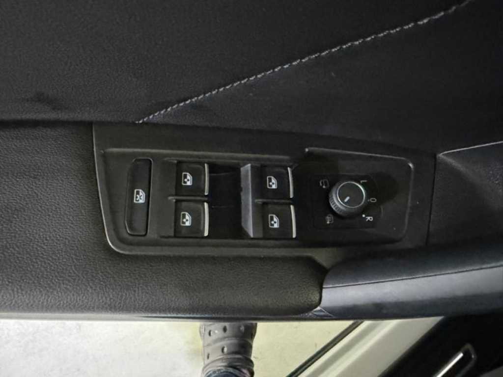 Volkswagen Tiguan 2020 Blanco - Importación desde Corea - HF Imports Iquique - Foto 16