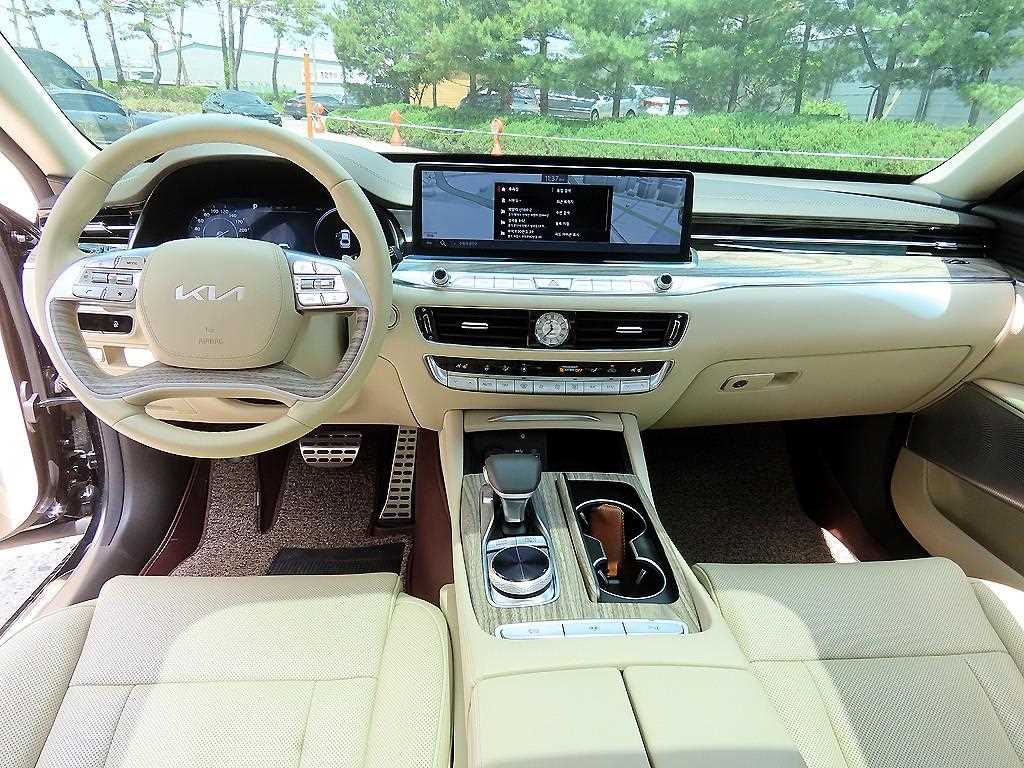 KIA K9 - Vista 8