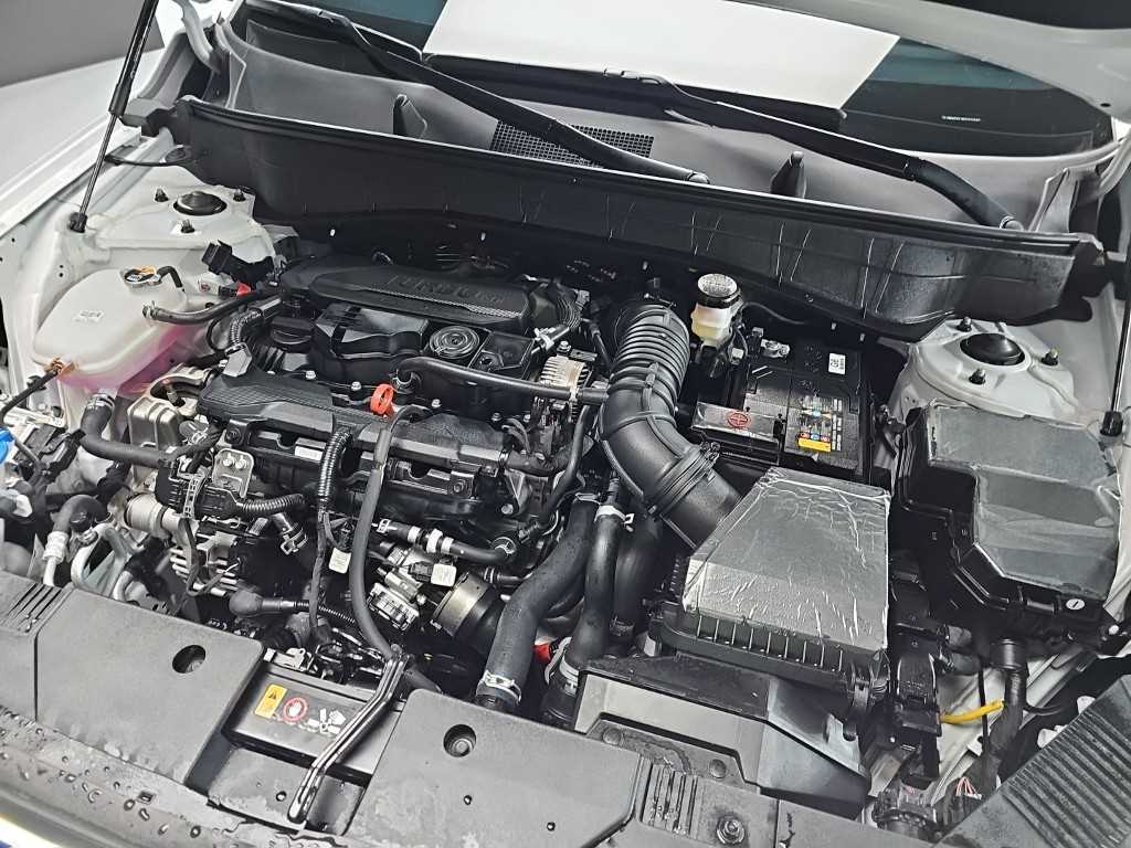 HYUNDAI Kona - Vista 5