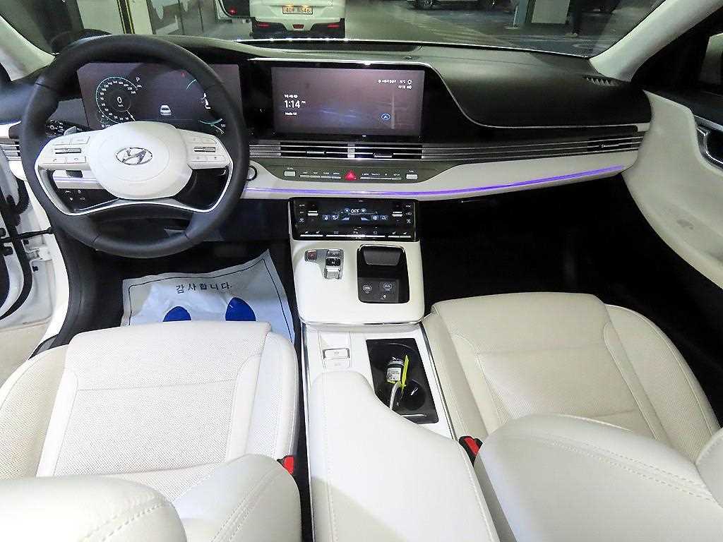 HYUNDAI Grandeur - Vista 10
