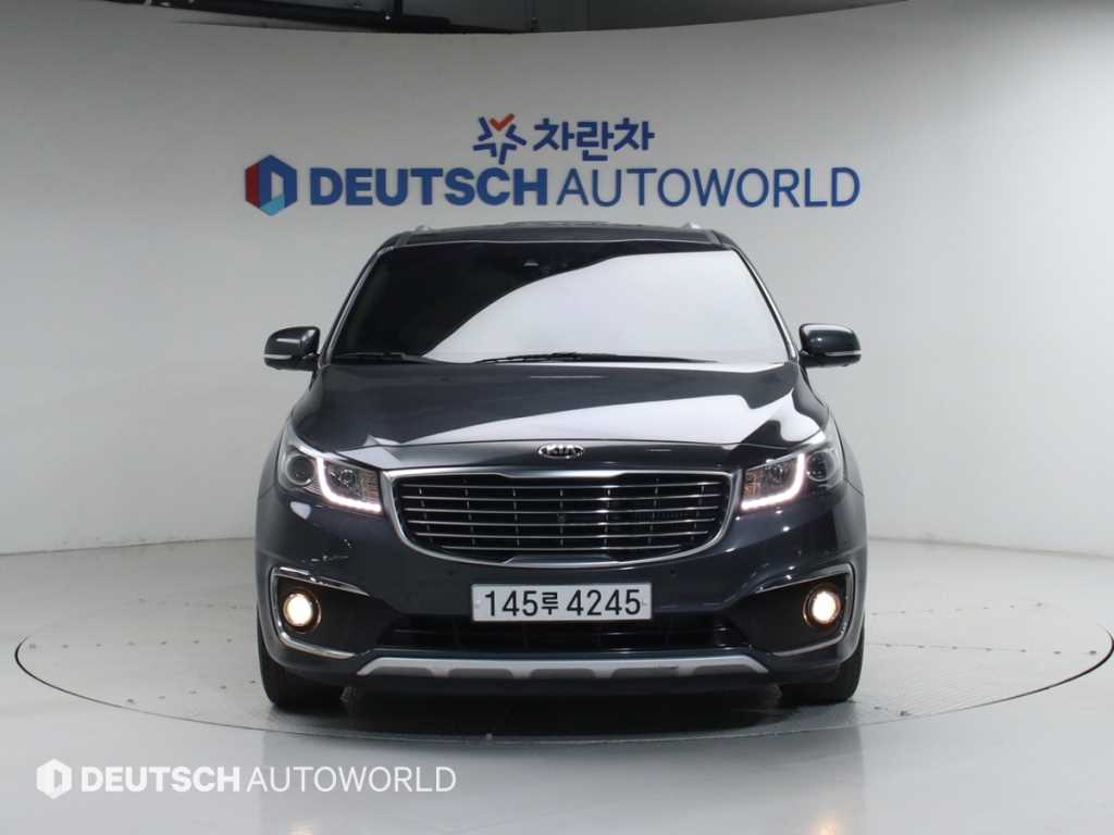 KIA Carnival - Vista 3