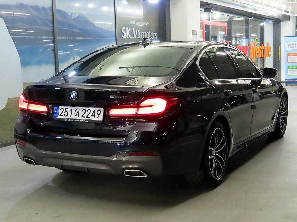 BMW 5 Series - Vista 4