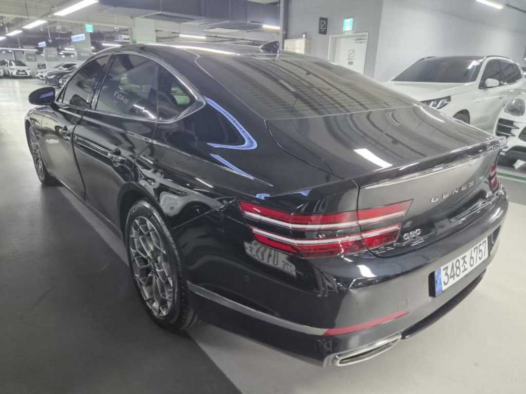 Genesis G80 - Vista 4