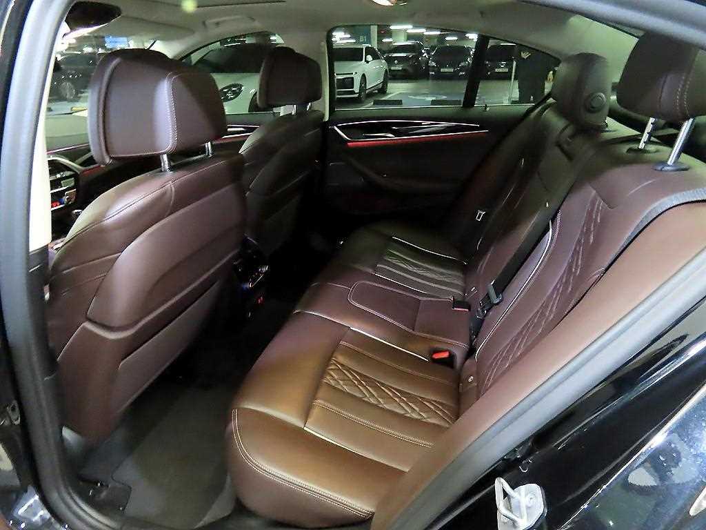 BMW 5 Series - Vista 7