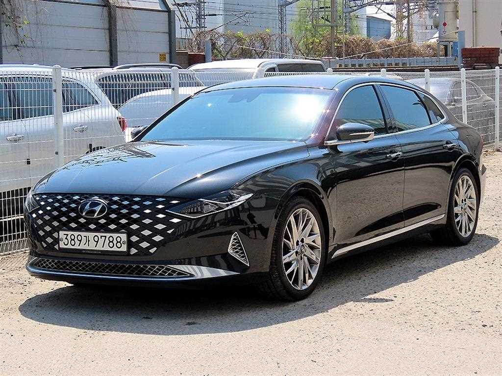 HYUNDAI Grandeur - Vista 2