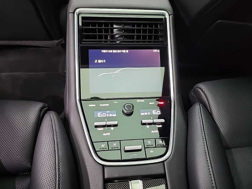 Porsche Panamera 2023 Negro - Importación desde Corea - HF Imports Iquique - Foto 13