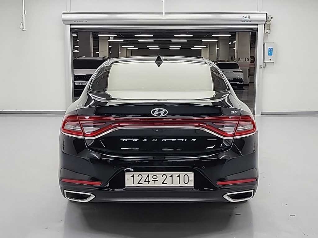 HYUNDAI Grandeur - Vista 3