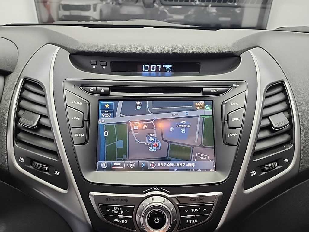 HYUNDAI Avante 2014 Negro - Importación desde Corea - HF Imports Iquique - Foto 13