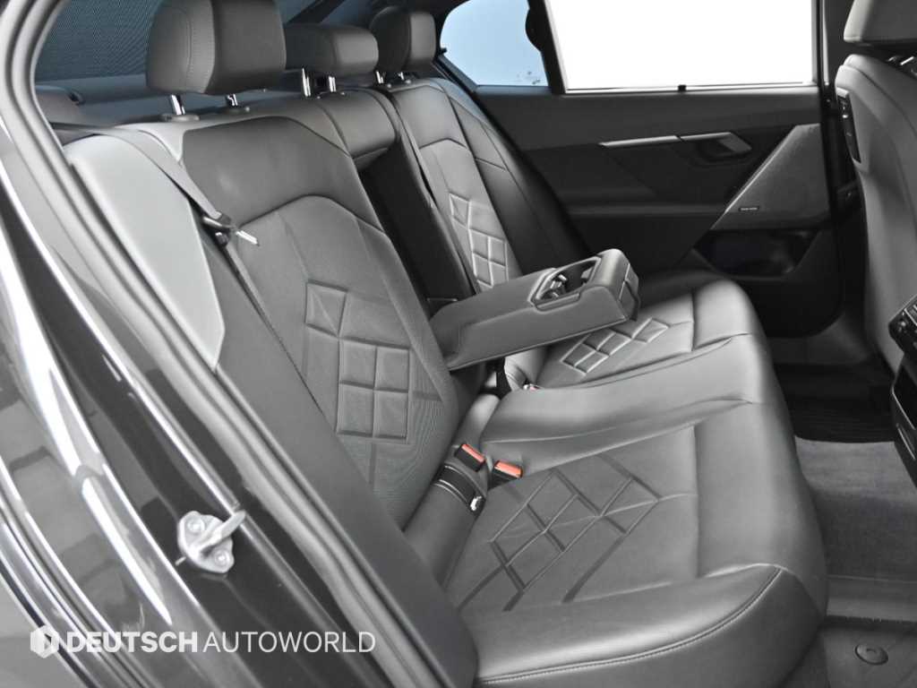 BMW i5 - Vista 12
