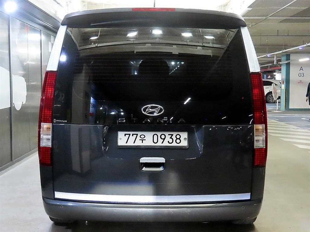 HYUNDAI Staria - Vista 5